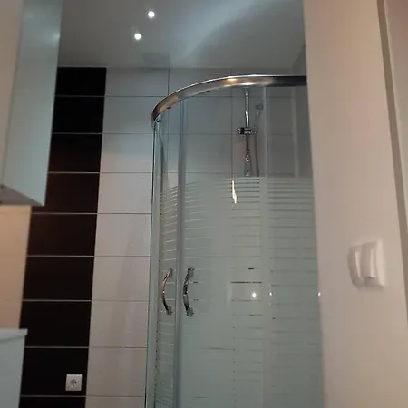 Studio Apartman 아파트 *